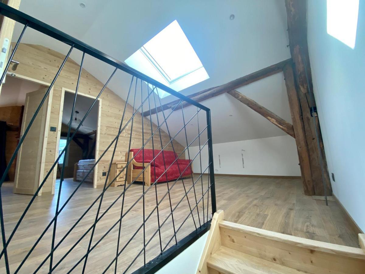 Appartement 75M2 Duplex Au Coeur Du Village De Queige Esterno foto